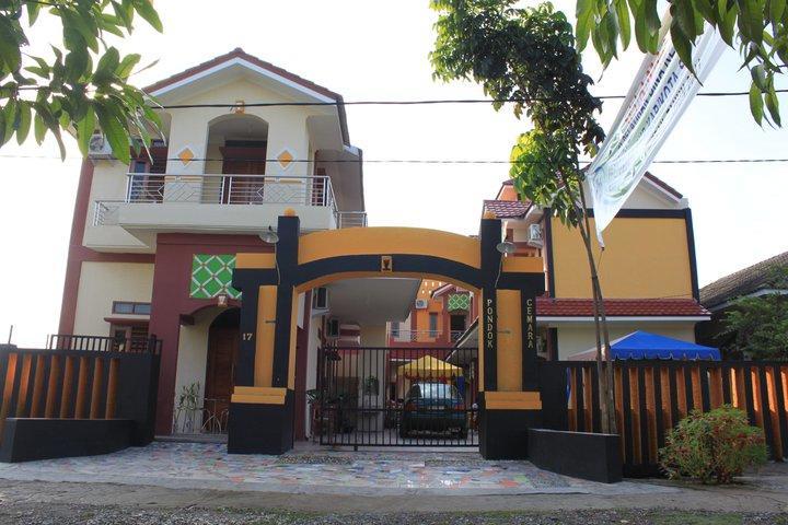 Pondok Cemara Hotel Medan Kültér fotó