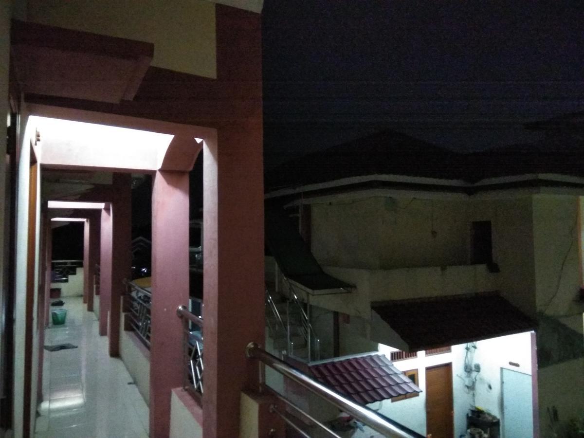 Pondok Cemara Hotel Medan Kültér fotó