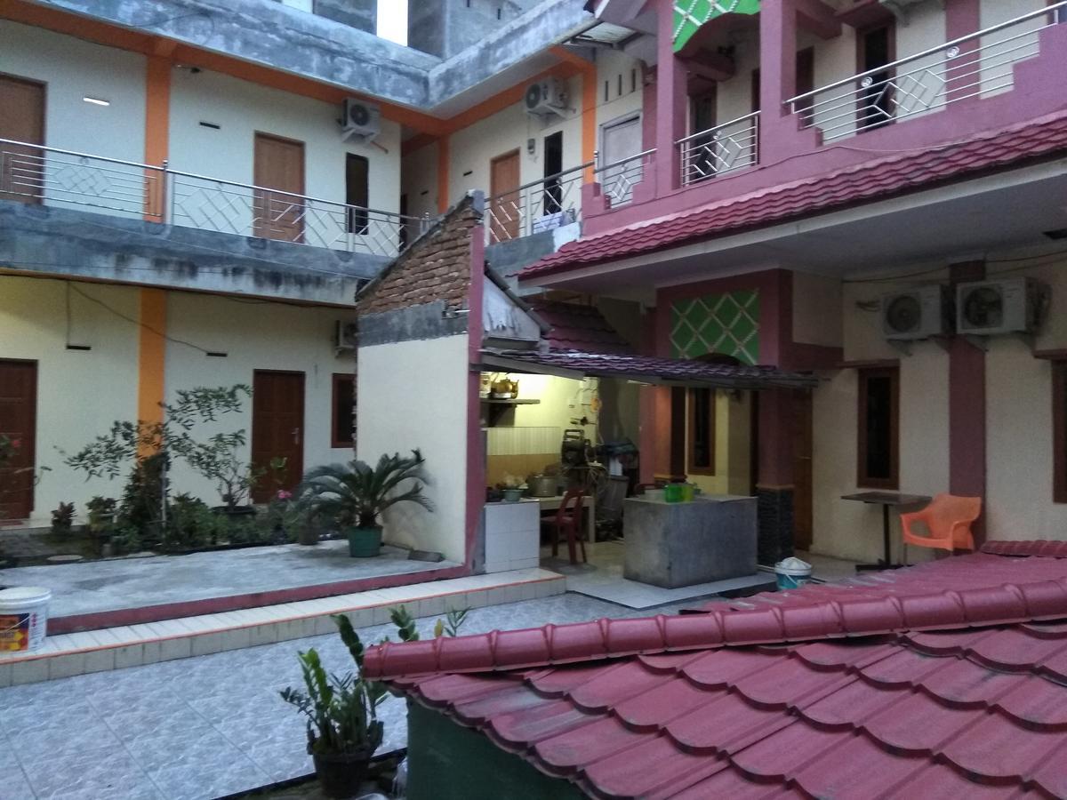 Pondok Cemara Hotel Medan Kültér fotó